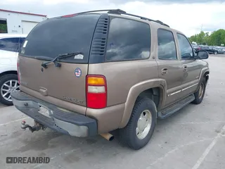 2003 Chevrolet Tahoe Z71 with VIN 1GNEK13Z43R155495, listed as a IAAI auction lot 42029728 with 393,493 mi miles. Bid and sale history available at carsss.com. Image 4.