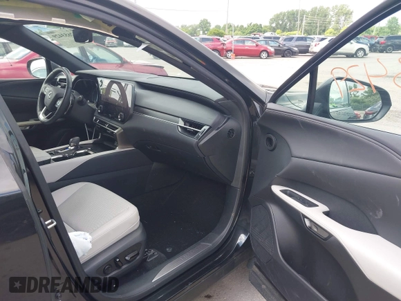 2023 Lexus RX 350 z VIN 2T2BAMCA9PC034273, wystawiony jako IAAI lot #42653429 z przebiegiem 29 826 mil mil oraz . Historia ofert i sprzedaży dostępna na DreamBid. Obrazek 5.