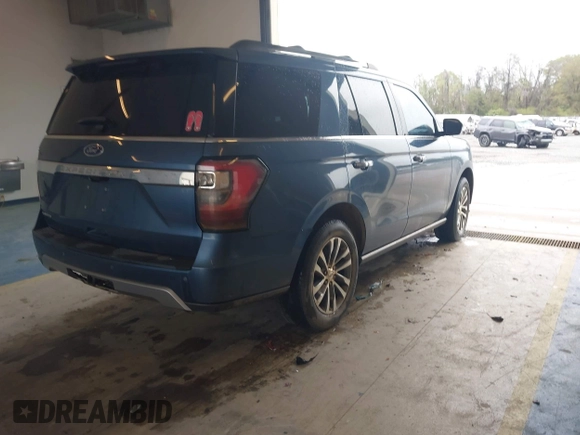 2018 Ford Expedition Limited with VIN 1FMJU1KT6JEA13227, listed as a IAAI auction lot 41830144 with 115,787 mi miles. Bid and sale history available at carsss.com. Image 4.