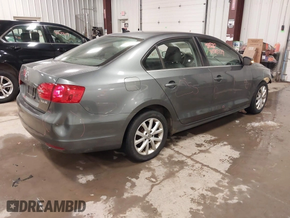 2013 Volkswagen Jetta SE с VIN 3VWDP7AJ6DM430886, выставлен на аукционе IAAI как лот 41585229 с пробегом 176 446 миль миль и . История ставок и продаж доступна на DreamBid. Изображение 4.