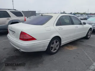 2005 Mercedes-Benz S 430 z VIN WDBNG70JX5A451696, wystawiony jako IAAI lot #42402391 z przebiegiem 174 030 mil mil oraz . Historia ofert i sprzedaży dostępna na DreamBid. Obrazek 4.