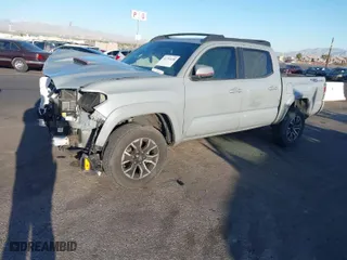 2020 Toyota Tacoma 2WD SR5 with VIN 3TMAZ5CN9LM130360, listed as a IAAI auction lot 41751658 with 53,716 mi miles. Bid and sale history available at carsss.com. Image 17.