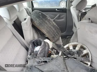 2003 Volkswagen Passat GLS z VIN WVWPD63B63P033986, wystawiony jako Copart lot #43545515 z przebiegiem Nie podano mil oraz Szkoda całkowita • Salvage title. Historia ofert i sprzedaży dostępna na DreamBid. Obrazek 10.