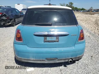 2008 MINI Hardtop with VIN WMWMF33518TT59583, listed as a Copart auction lot 50742985 with 101,831 mi miles and Clean Title. Bid and sale history available at DreamBid. Image 6.