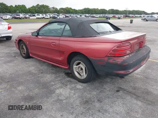 1995 Ford Mustang with VIN 1FALP4447SF232808, listed as a IAAI auction lot 42625098 with 120,920 mi miles and . Bid and sale history available at DreamBid. Image 3.