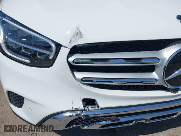 2022 Mercedes-Benz GLC with VIN W1N0G8DB3NV327355, listed as a IAAI auction lot 42008467 with 43,819 mi miles. Bid and sale history available at carsss.com. Image 6.