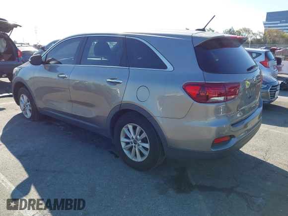 2019 Kia Sorento LX with VIN 5XYPG4A33KG513184, listed as a IAAI auction lot 41759888 with 66,770 mi miles. Bid and sale history available at carsss.com. Image 3.