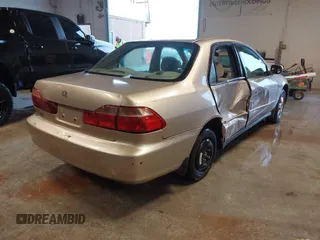 2000 Honda Accord SE с VIN 1HGCG5673YA051154, выставлен на аукционе IAAI как лот 41382000 с пробегом 272 554 миль миль и . История ставок и продаж доступна на DreamBid. Изображение 4.