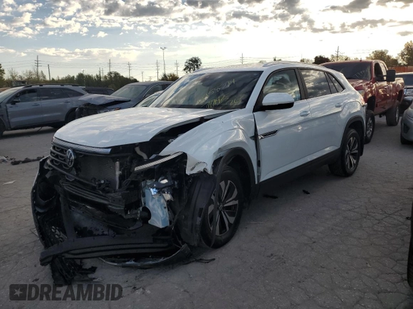 2024 Volkswagen Atlas SE with VIN 1V2LE2CA5RC201644, listed as a Copart auction lot 77458394 with 47,523 mi miles and Salvage title. Bid and sale history available at DreamBid. Image 1.