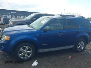 2008 Ford Escape XLT with VIN 1FMCU93168KE20965, listed as a IAAI auction lot 41896992 with 242,835 mi miles. Bid and sale history available at carsss.com. Image 6.