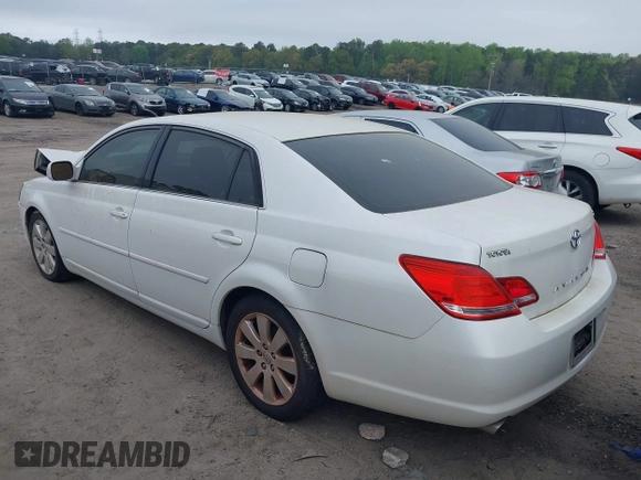 2006 Toyota Avalon XL with VIN 4T1BK36B46U156732, listed as a IAAI auction lot 41946773 with 203,343 mi miles. Bid and sale history available at carsss.com. Image 3.