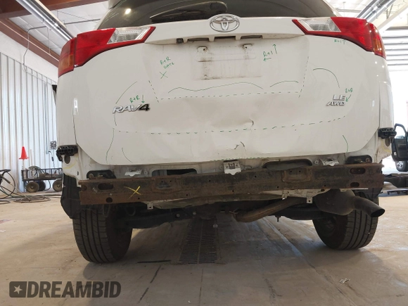 2015 Toyota RAV4 LE z VIN 2T3BFREV8FW336371, wystawiony jako IAAI lot #42330943 z przebiegiem 113 499 mil mil oraz . Historia ofert i sprzedaży dostępna na DreamBid. Obrazek 6.