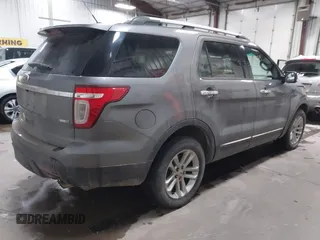 2013 Ford Explorer XLT with VIN 1FM5K8D88DGC52716, listed as a IAAI auction lot 41570613 with 147,762 mi miles and . Bid and sale history available at DreamBid. Image 4.