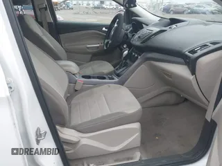 2014 Ford Escape SE with VIN 1FMCU9G93EUD37963, listed as a IAAI auction lot 41178797 with 171,149 mi miles and . Bid and sale history available at DreamBid. Image 5.