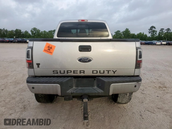 2011 Ford F-250 XL z VIN 1FT7W2BTXBEA89677, wystawiony jako Copart lot #55258135 z przebiegiem 285 071 mil mil oraz Czysty tytuł • Clean title. Historia ofert i sprzedaży dostępna na DreamBid. Obrazek 6.