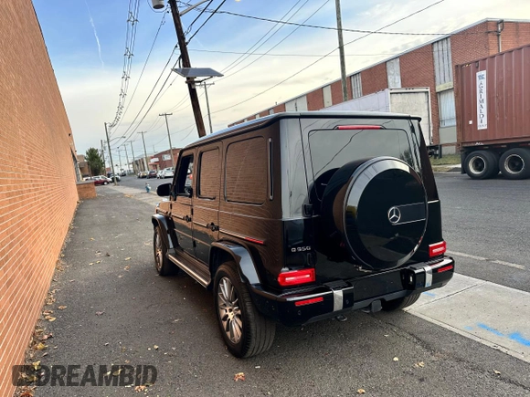 2023 Mercedes-Benz G 550 with VIN W1NYC6BJ8PX461153, listed as a Copart auction lot 80594484 with 15,655 mi miles and Non Repairable. Bid and sale history available at DreamBid. Image 3.