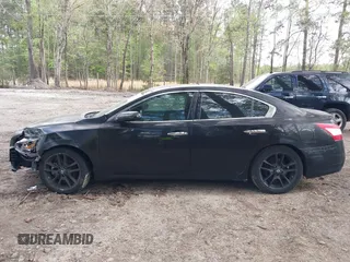 2009 Nissan Maxima SV with VIN 1N4AA51E39C841742, listed as a IAAI auction lot 41964426 with 165,199 mi miles and . Bid and sale history available at DreamBid. Image 14.