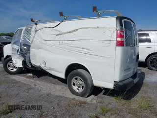 2003 Chevrolet Express Cargo Van with VIN 1GCFG15T631105901, listed as a IAAI auction lot 41685138 with 197,571 mi miles. Bid and sale history available at carsss.com. Image 3.