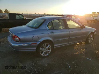 2007 Jaguar X-Type z VIN SAJWA51A27WJ21259, wystawiony jako Copart lot #42643115 z przebiegiem 106 800 mil mil oraz Szkody całkowita. Historia ofert i sprzedaży dostępna na DreamBid. Obrazek 3.