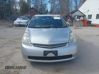 2005 Toyota Prius with VIN JTDKB20U653014332, listed as a IAAI auction lot 42010139 with 128,147 mi miles. Bid and sale history available at carsss.com. Image 13.