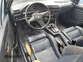 1988 BMW 3 Series z VIN WBABB2307J8861251, wystawiony jako Copart lot #72175254 z przebiegiem 168 465 mil mil oraz Szkoda całkowita • Salvage title. Historia ofert i sprzedaży dostępna na DreamBid. Obrazek 8.