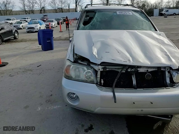 2004 Toyota Highlander with VIN JTEEP21A840064681, listed as a Copart auction lot 49852015 with 203,189 mi miles and Salvage Title. Bid and sale history available at carsss.com. Image 12.