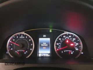 2015 Toyota Camry XLE with VIN 4T1BF1FK1FU094425, listed as a IAAI auction lot 41961648 with 191,458 mi miles. Bid and sale history available at carsss.com. Image 7.