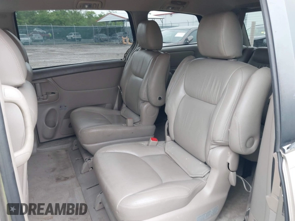2010 Toyota Sienna CE с VIN 5TDKK4CC5AS299404, выставлен на аукционе IAAI как лот 42376891 с пробегом 167 151 миль миль и . История ставок и продаж доступна на DreamBid. Изображение 8.