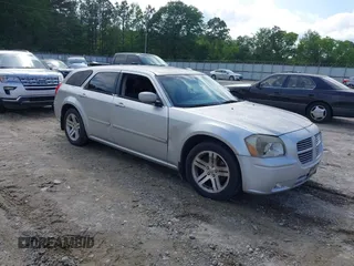 2007 Dodge Magnum z VIN 2D4FV47VX7H899799, wystawiony jako IAAI lot #42368907 z przebiegiem 209 558 mil mil oraz . Historia ofert i sprzedaży dostępna na DreamBid. Obrazek 1.