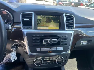 2012 Mercedes-Benz M ML 350 with VIN 4JGDA5HB8CA056893, listed as a Copart auction lot 55484165 with 216,663 mi miles and Clean Title. Bid and sale history available at carsss.com. Image 6.
