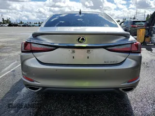 2021 Lexus ES with VIN 58ADZ1B10MU107152, listed as a Copart auction lot 48235555 with 39,221 mi miles and Salvage Title. Bid and sale history available at carsss.com. Image 6.