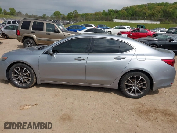 2016 Acura TLX Technology z VIN 19UUB2F58GA005219, wystawiony jako IAAI lot #42030519 z przebiegiem 137 197 mil mil oraz . Historia ofert i sprzedaży dostępna na DreamBid. Obrazek 14.