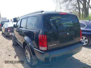 2009 Dodge Nitro SE z VIN 1D8GT28K69W505396, wystawiony jako IAAI lot #42104252 z przebiegiem 144 026 mil mil oraz . Historia ofert i sprzedaży dostępna na DreamBid. Obrazek 3.