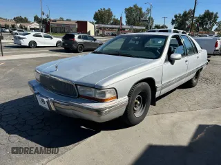 1992 Buick Roadmaster Ltd with VIN 1G4BT5370NR427263, listed as a Copart auction lot 77878424 with 80,825 mi miles and Clean Title. Bid and sale history available at DreamBid. Image 2.