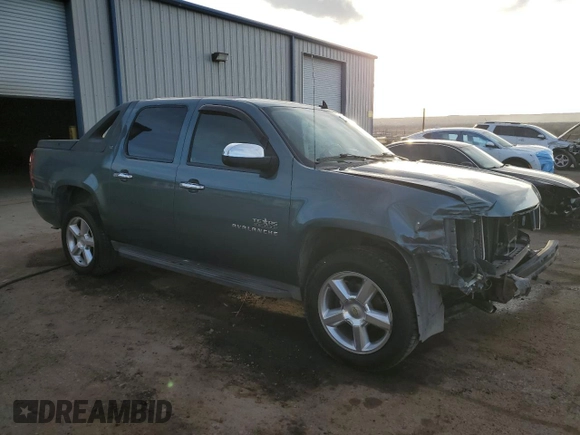 2010 Chevrolet Avalanche LT with VIN 3GNNCFE0XAG224812, listed as a Copart auction lot 47955285 with 163,402 mi miles and Salvage Title. Bid and sale history available at carsss.com. Image 4.
