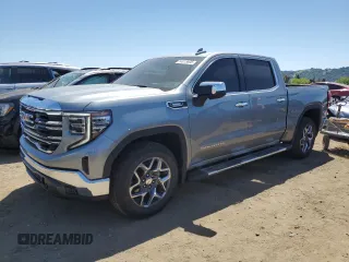 2023 GMC Sierra 1500 SLT z VIN 3GTUUDE86PG246794, wystawiony jako Copart lot #54015905 z przebiegiem 44 295 mil mil oraz Szkoda całkowita • Salvage title. Historia ofert i sprzedaży dostępna na DreamBid. Obrazek 1.