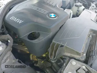 2015 BMW 3 Series 320i z VIN WBA3B1C50FK141391, wystawiony jako IAAI lot #43275811 z przebiegiem 83 509 mil mil oraz . Historia ofert i sprzedaży dostępna na DreamBid. Obrazek 19.