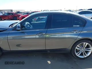 2016 BMW 3 Series 328i xDrive z VIN WBA8E3G53GNU05321, wystawiony jako IAAI lot #42036074 z przebiegiem 79 319 mil mil oraz . Historia ofert i sprzedaży dostępna na DreamBid. Obrazek 14.