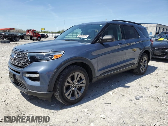 2021 Ford Explorer XLT z VIN 1FMSK8DH5MGA80051, wystawiony jako Copart lot #54198175 z przebiegiem 56 079 mil mil oraz Szkoda całkowita • Salvage title. Historia ofert i sprzedaży dostępna na DreamBid. Obrazek 1.