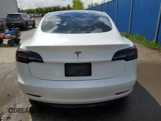 2019 Tesla Model 3 Mid Range z VIN 5YJ3E1EA0KF428001, wystawiony jako Copart lot #58480685 z przebiegiem 182 144 mil mil oraz Szkoda całkowita • Salvage title. Historia ofert i sprzedaży dostępna na DreamBid. Obrazek 6.