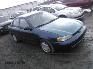 2001 Chevrolet Prizm with VIN 1Y1SK52881Z435232, listed as a IAAI auction lot 24685859 with 183,632 mi miles. Bid and sale history available at carsss.com. Image 1.