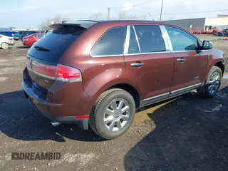 2009 Lincoln MKX with VIN 2LMDU68C19BJ08968, listed as a IAAI auction lot 42119757 with 181,449 mi miles. Bid and sale history available at carsss.com. Image 4.
