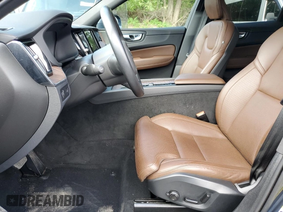2022 Volvo XC60 Inscription z VIN YV4062RL3N1951394, wystawiony jako Copart lot #47100445 z przebiegiem 26 458 mil mil oraz Szkoda całkowita • Salvage title. Historia ofert i sprzedaży dostępna na DreamBid. Obrazek 7.