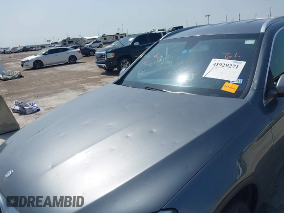 2016 Mercedes-Benz GLC with VIN WDC0G4JB4GF084697, listed as a IAAI auction lot 41929271 with 129,146 mi miles. Bid and sale history available at carsss.com. Image 6.