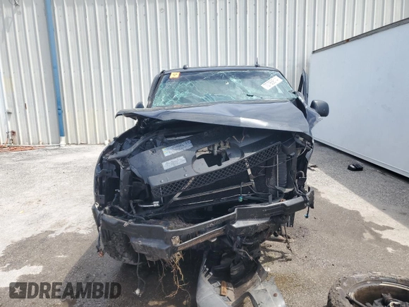 2005 Chevrolet Avalanche Z71 with VIN 3GNEK12Z95G259632, listed as a Copart auction lot 70786614 with 0 mi miles and Non Repairable. Bid and sale history available at carsss.com. Image 5.