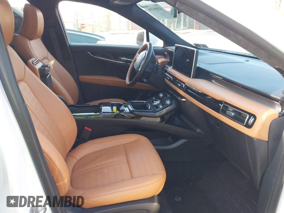 2023 Lincoln Nautilus Black Label z VIN 2LMPJ9JP1PBL28970, wystawiony jako IAAI lot #42091191 z przebiegiem 15 276 mil mil oraz . Historia ofert i sprzedaży dostępna na DreamBid. Obrazek 5.