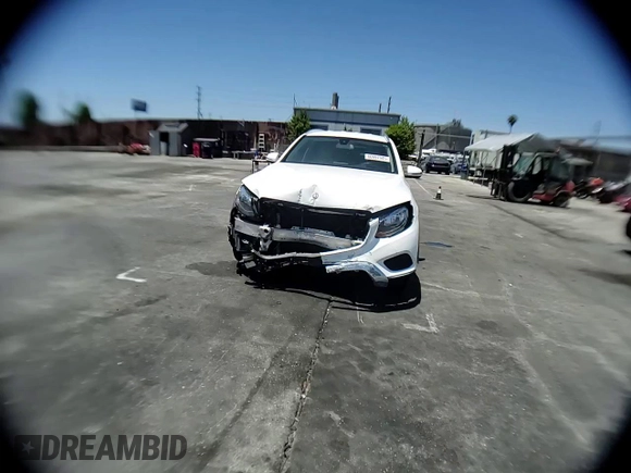 2018 Mercedes-Benz GLC 300 with VIN WDC0G4JB7JV020392, listed as a Copart auction lot 60997945 with 128,392 mi miles and Salvage title. Bid and sale history available at DreamBid. Image 14.