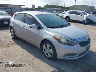 2016 Kia Forte 5-Door LX with VIN KNAFK5A8XG5629507, listed as a IAAI auction lot 42098605 with 140,627 mi miles. Bid and sale history available at carsss.com. Image 1.