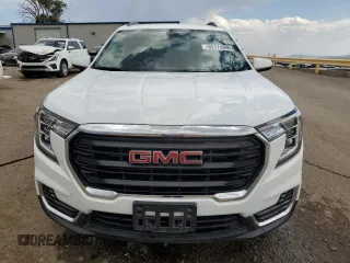 2024 GMC Terrain SLE with VIN 3GKALMEG5RL330830, listed as a Copart auction lot 60170995 with 8,395 mi miles and Salvage title. Bid and sale history available at DreamBid. Image 5.
