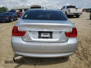 2008 BMW 3 Series 328xi with VIN WBAVC73508KX92158, listed as a Copart auction lot 61640585 with 168,101 mi miles and Salvage title. Bid and sale history available at DreamBid. Image 6.